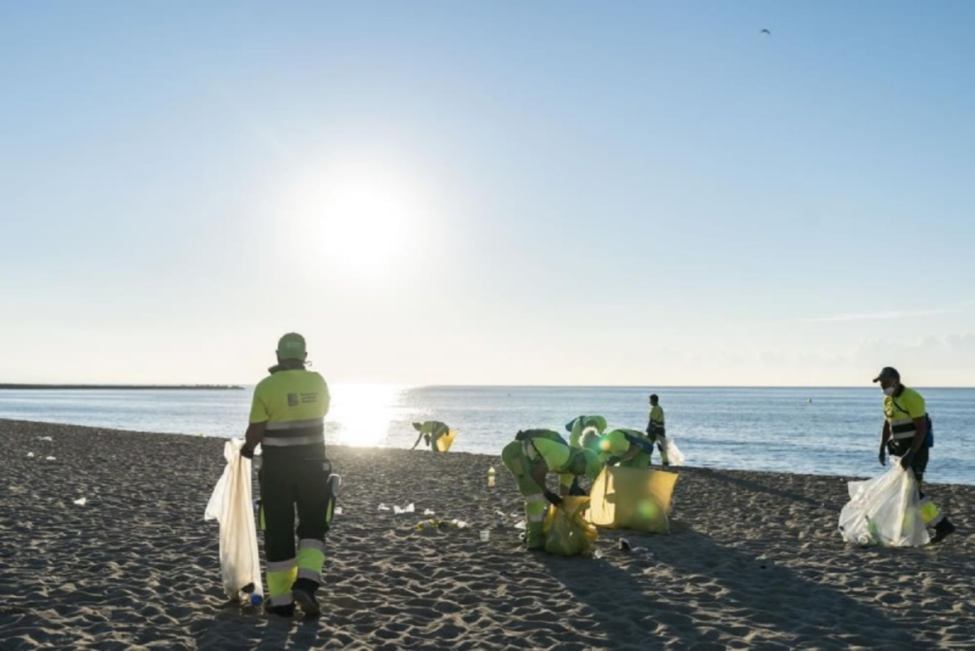 Cleaning the Barcelona Beach