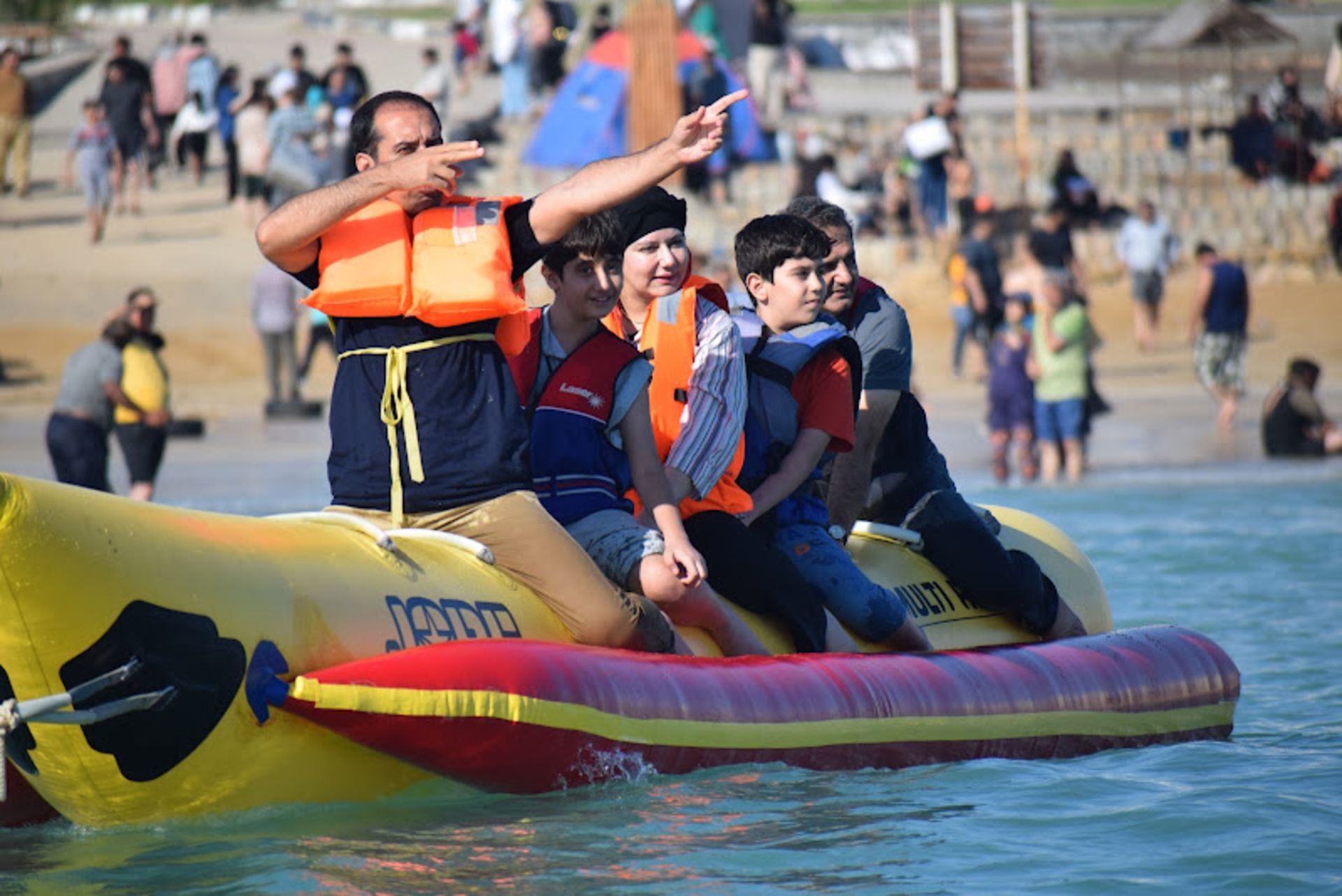 Children's Shuttle in the Coral Dolphin Cruscular Club