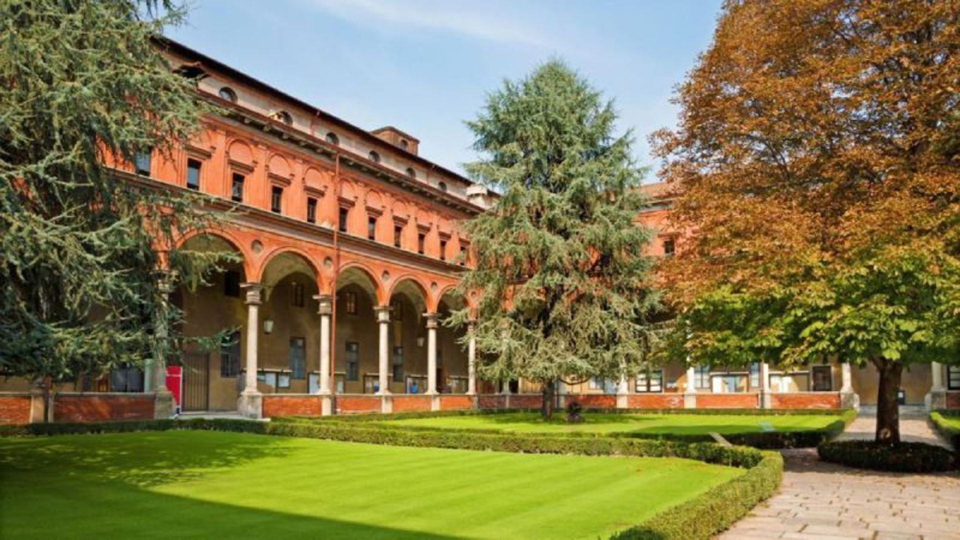 Building and Green Space and Architecture of Catholic University Holy Heart 