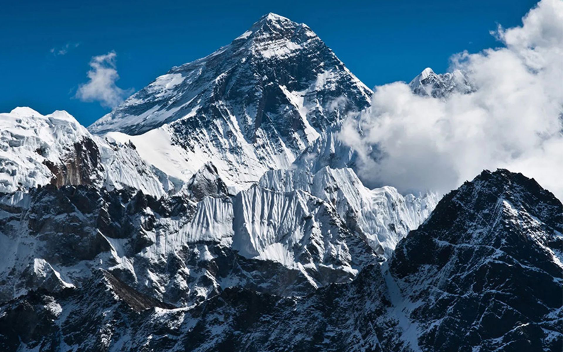 Everest Mountain Snow Peak