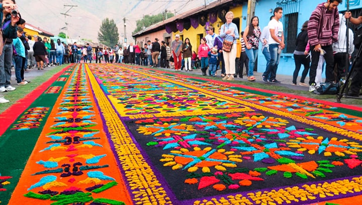 Semena Santa, Guatemala / Semana Santa from the best famous festivals in the world