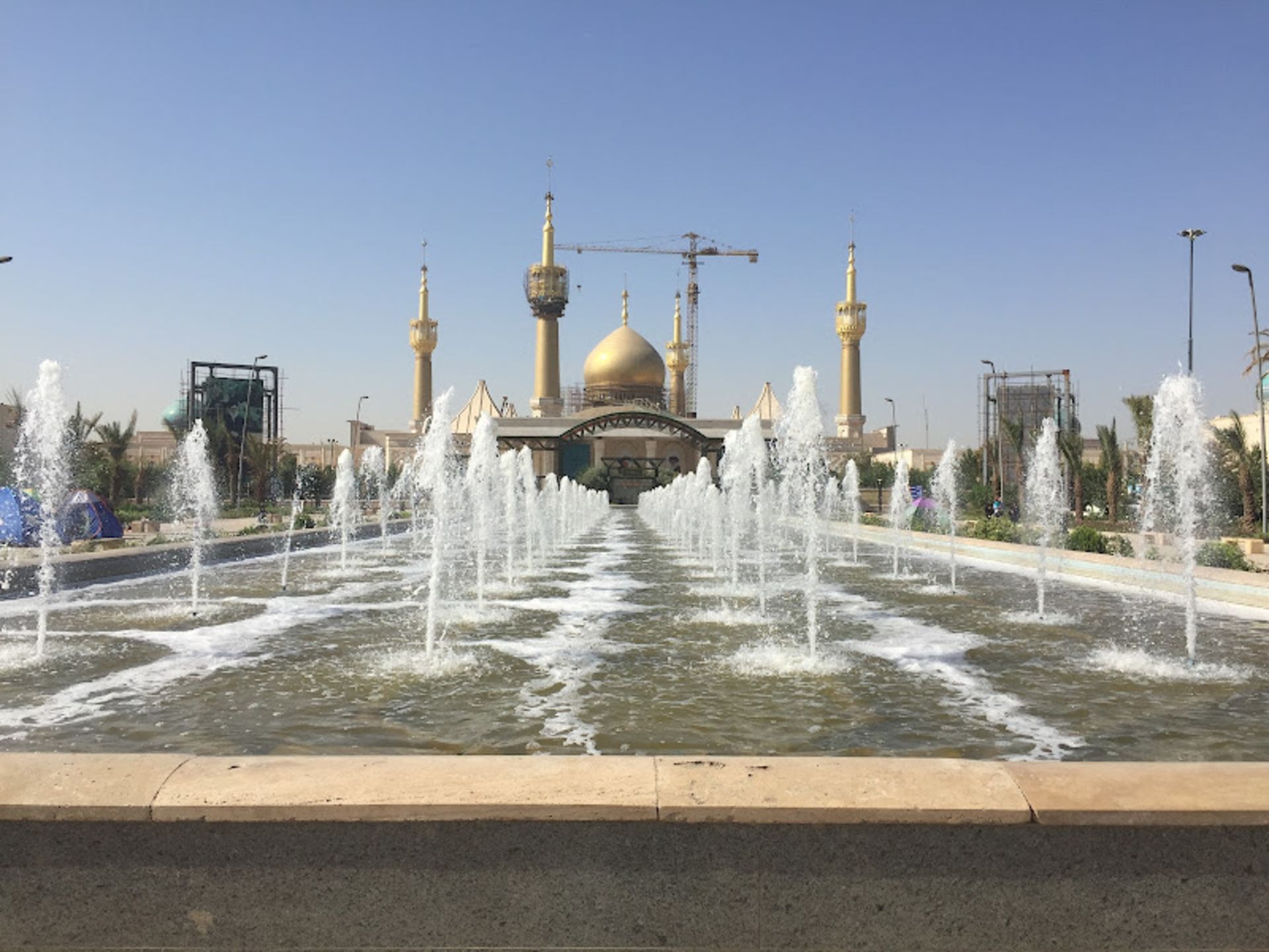 Imam Khomeini's shrine and fountains