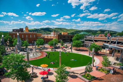 Minastrit Rapid City Square
