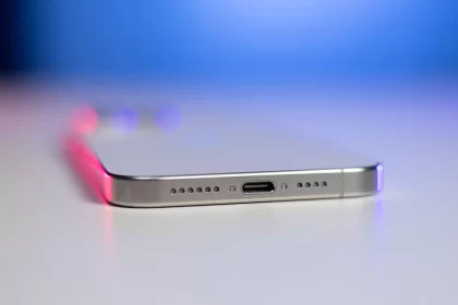 Apple sets up two important features of the iPhone