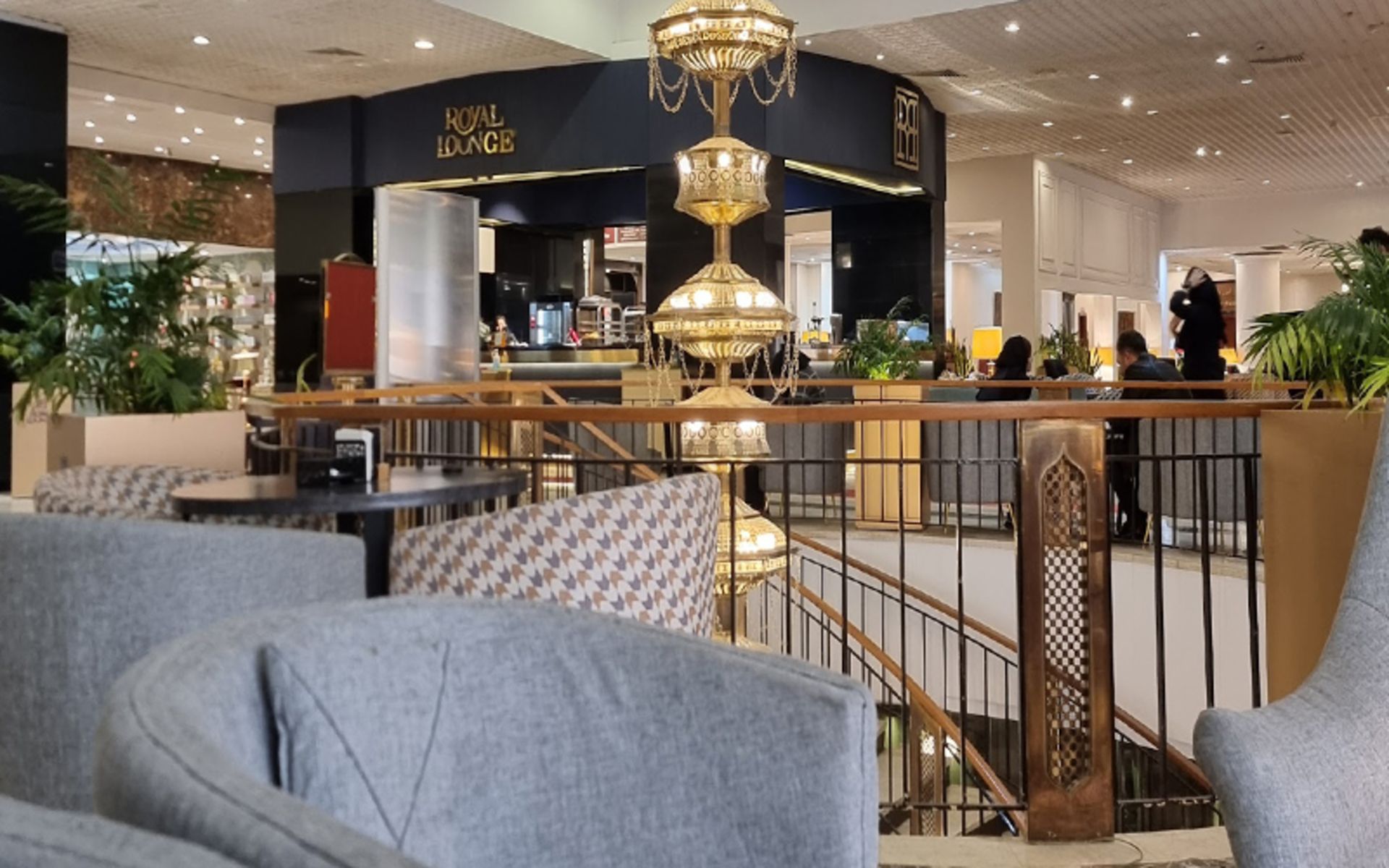 Lobby Parsian Esteghlal Hotel