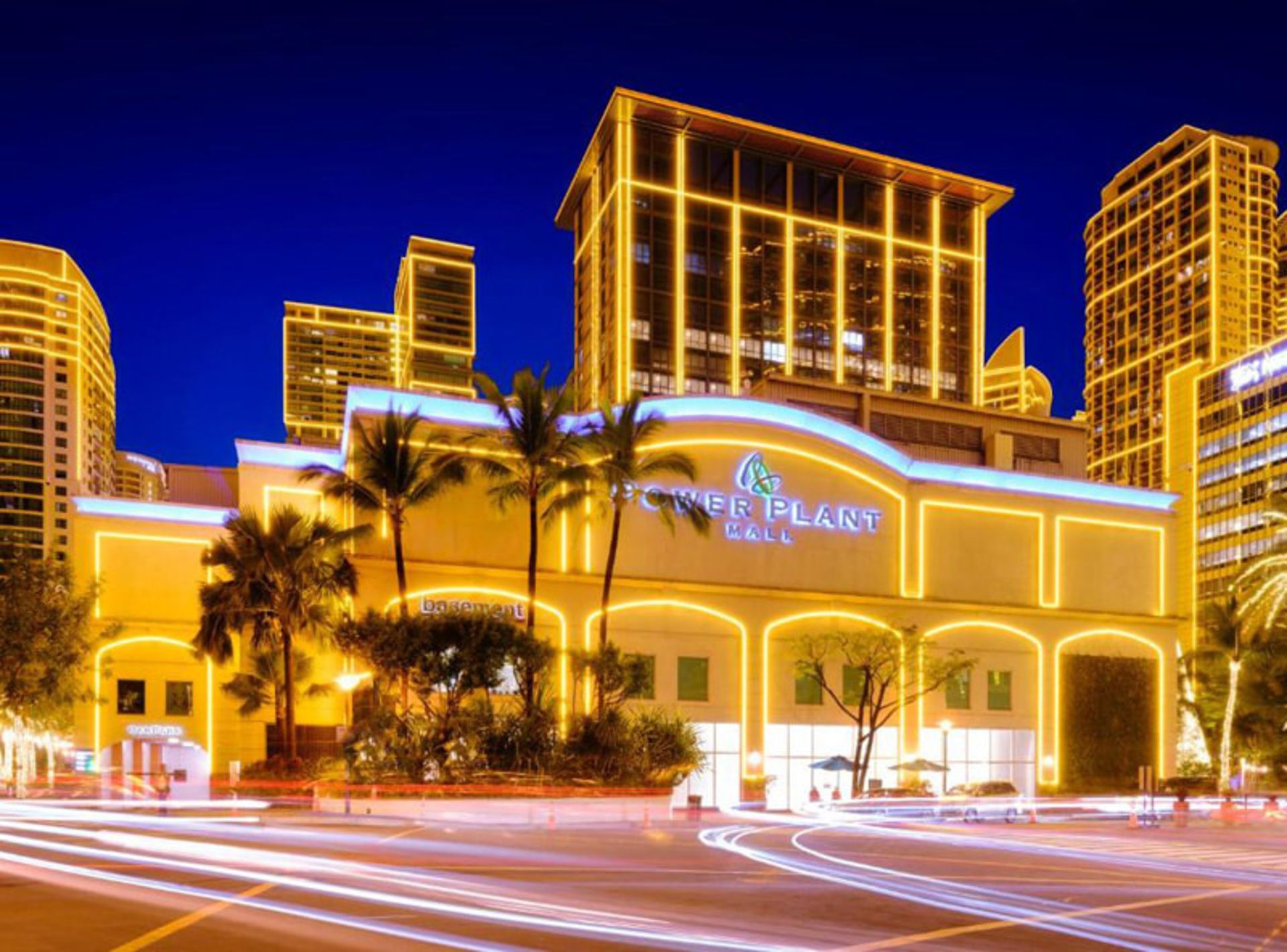 Great and luxurious Makti Shopping Center with Golden Lighting at Night