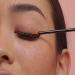 How to use eyelash amplifier?