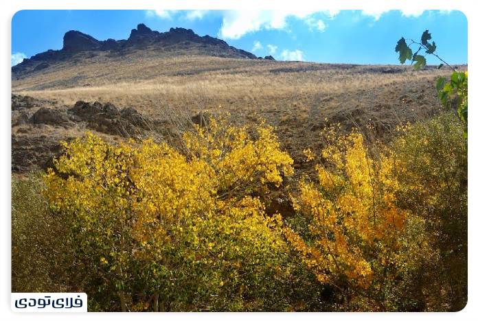 Where is Lake Tar Damavand?