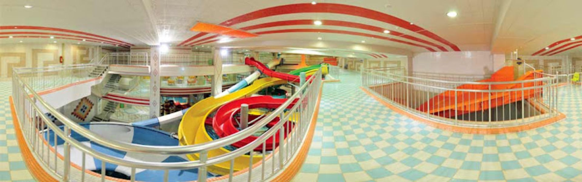 Tabriz Water Park Slides