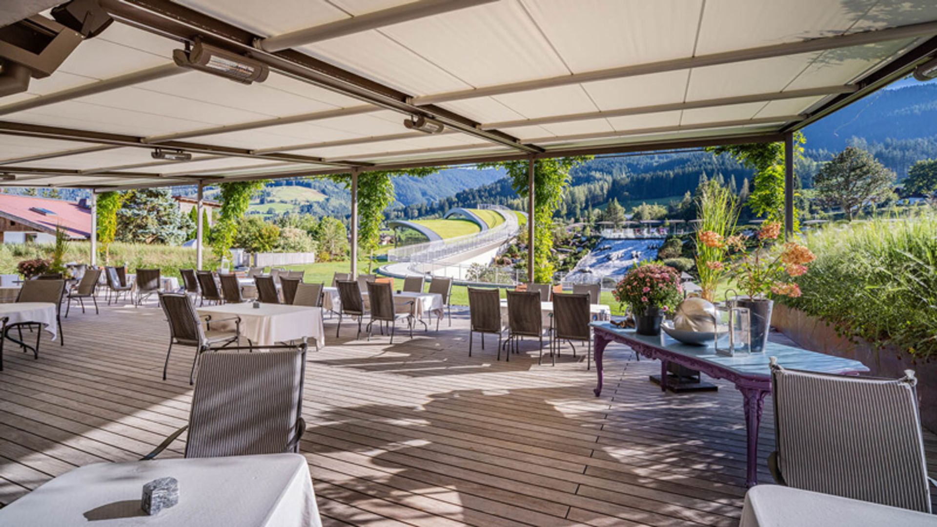 Karalrehov Hotel Restaurant in Alps