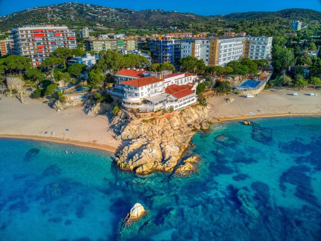 The best residences of the Costa Brava coast