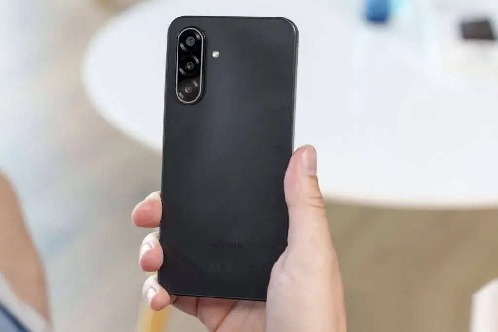 Galaxy A16 and Galaxy A17