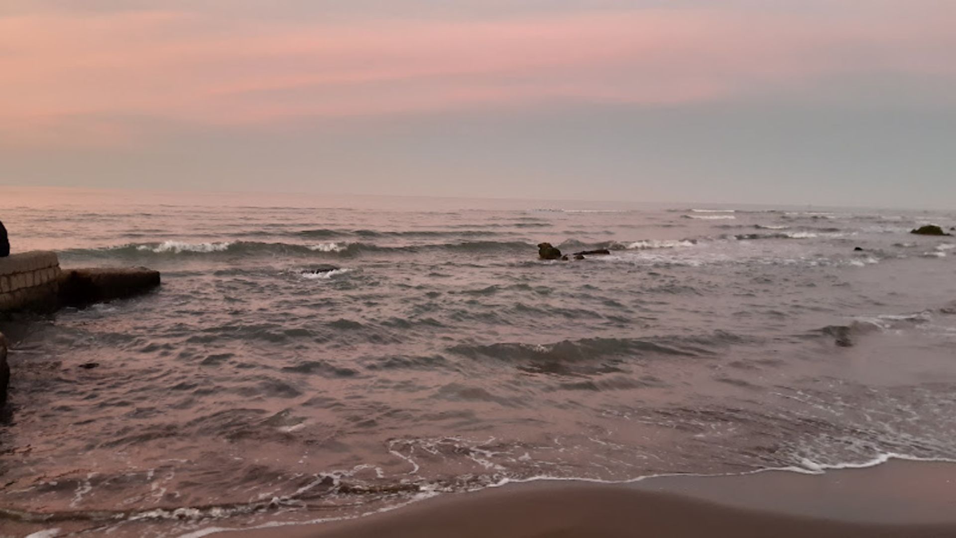 Mahmoud Abad Park Beach