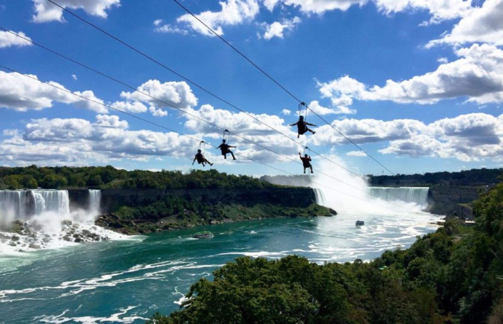 Zip Line Line De Falls over the river