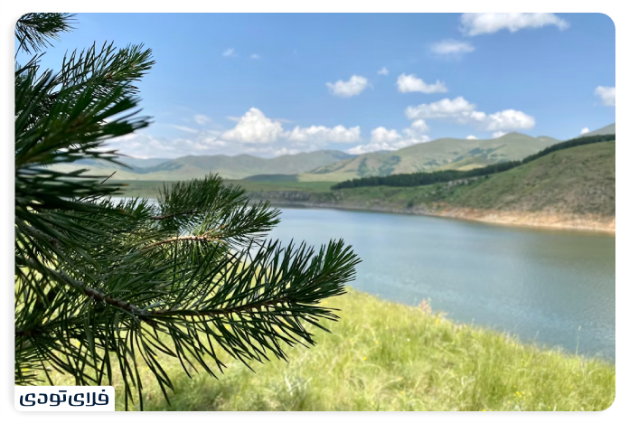 Where is Lake Elimalat?