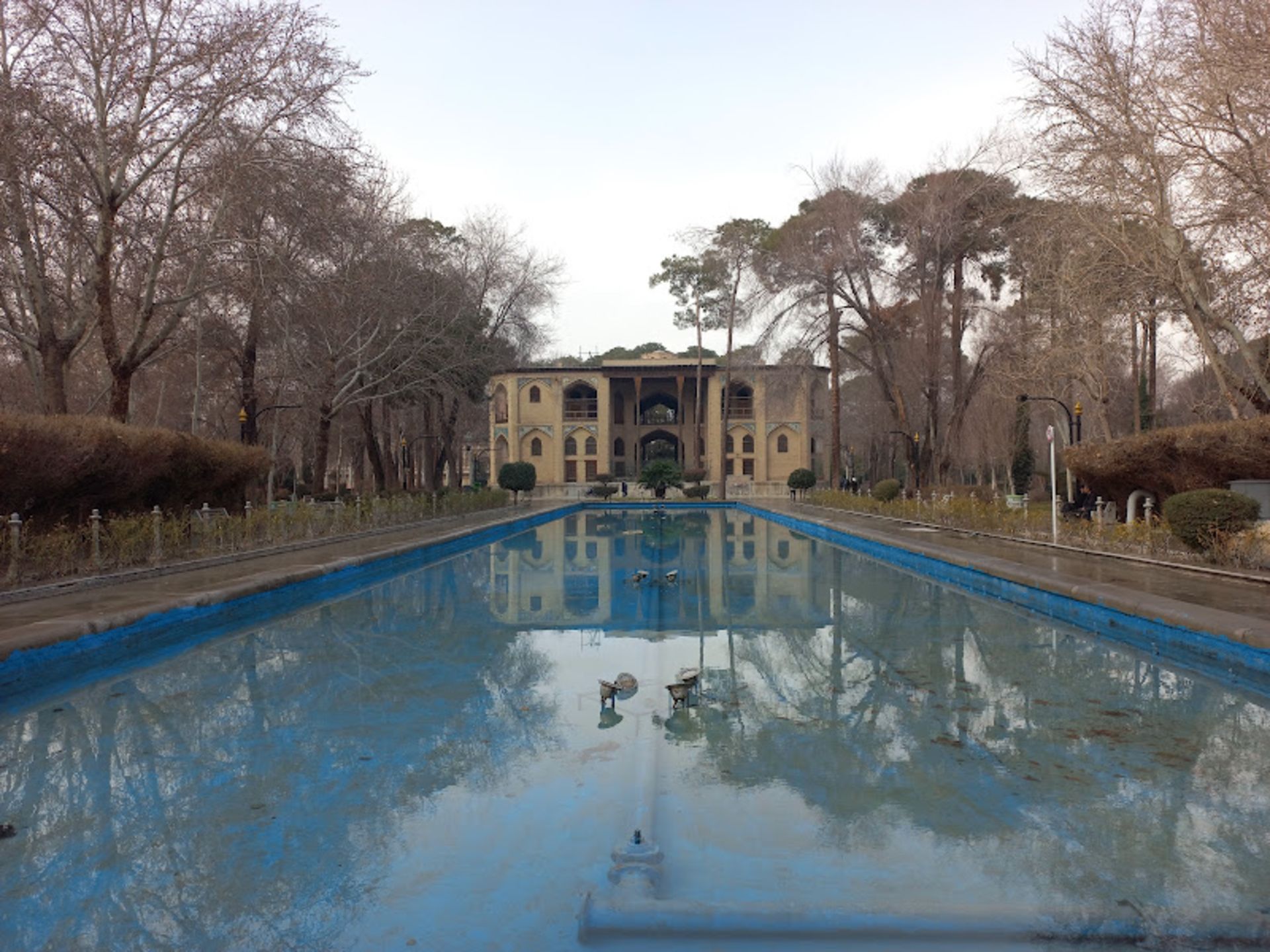 Eight Paradise Mansion and Water Pond in Autumn