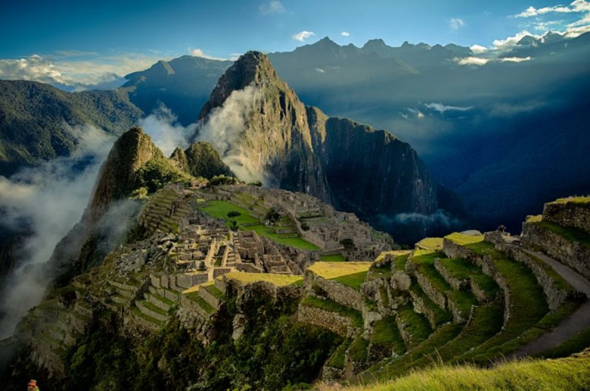 The lush nature of the ancient city of Machu Pico 