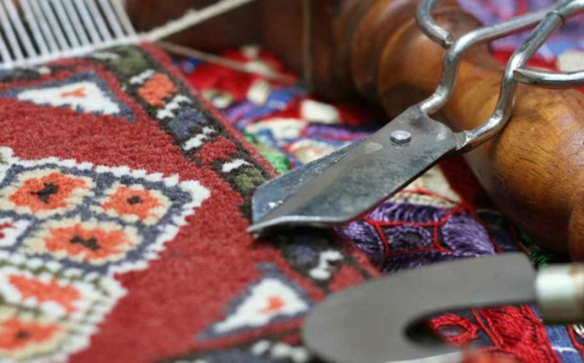 Carpet weaving and its tools in Mahabad