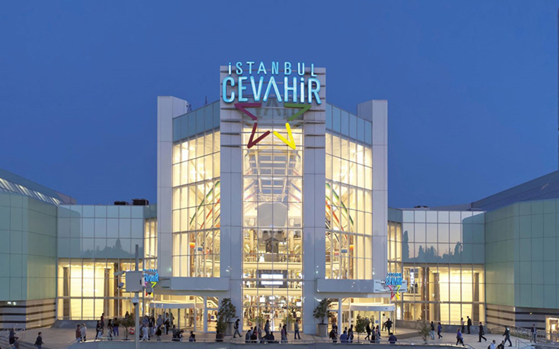 Modern Building Jewel Shopping Center at night
