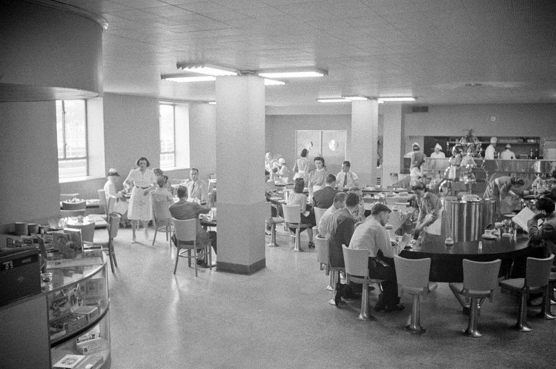 Customer presence in the airport café space, Washington, DC