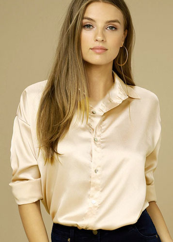 Silk Silk Paperback Model