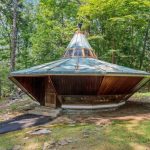 The ship's building in New York