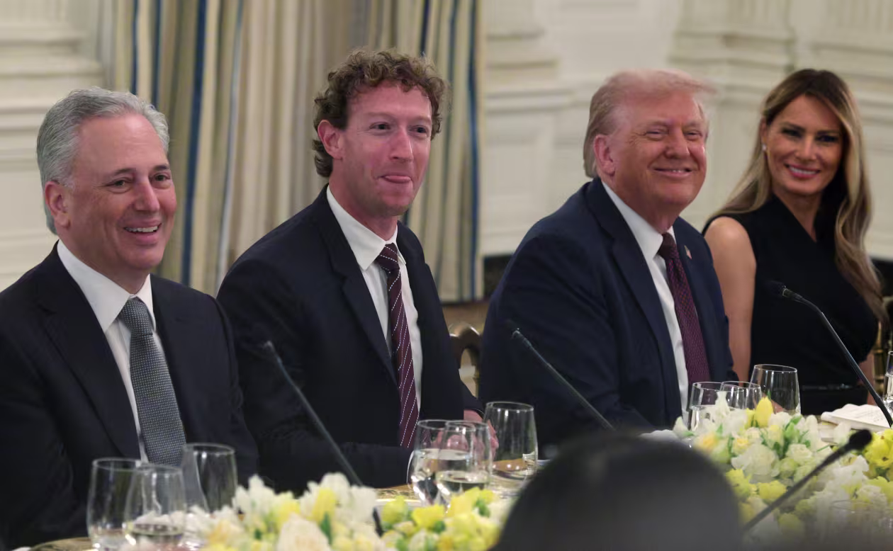 Trump Zuckerberg