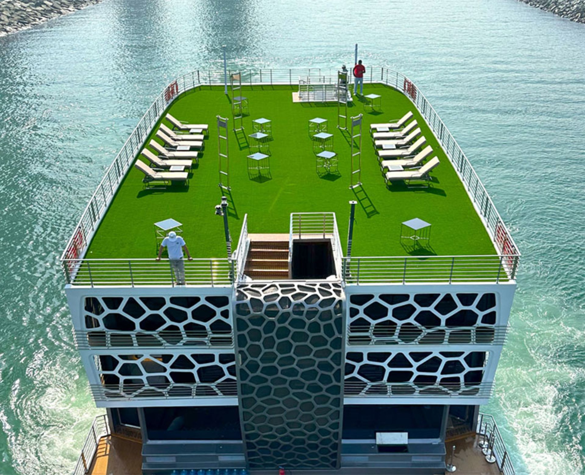 Abu Dhabi Multi -Floating Hotel