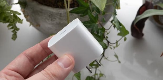 ۲ The wrong decision of manufacturers who made the phones worse!