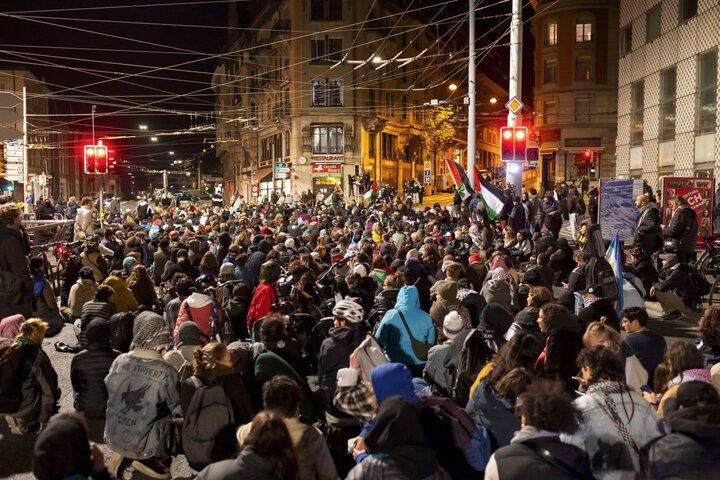 Demonstrations in Lausanne Switzerland in solidarity with the Caravan Caravan + Pictures