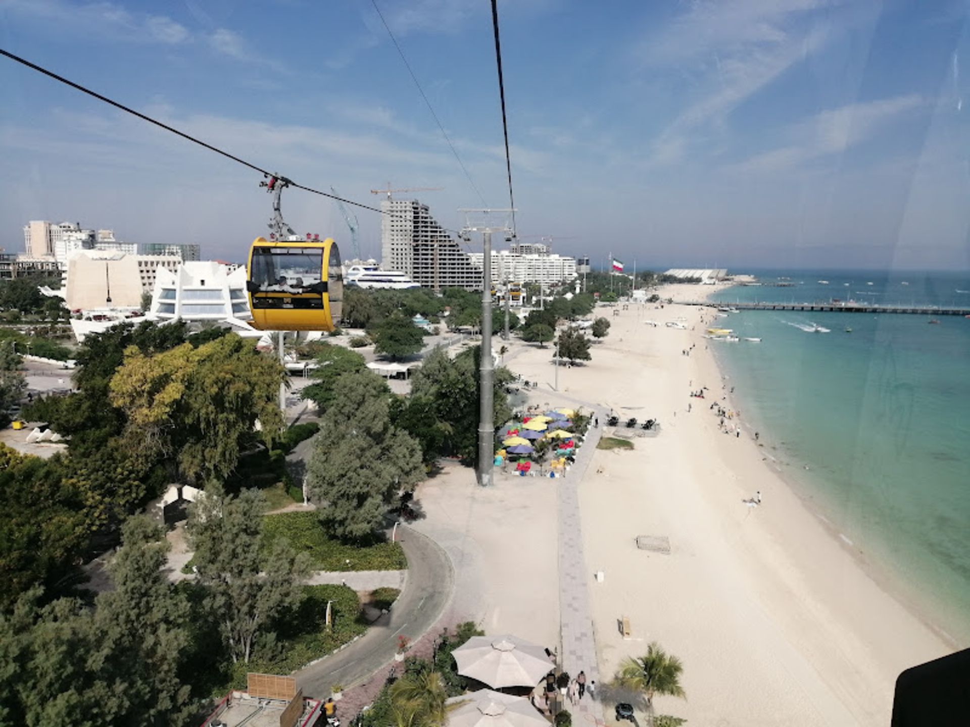 Micamal beachfront trap on the day