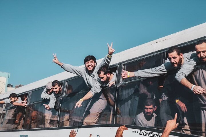 Welcoming Palestinian -free prisoners of cameras; Celebration of Victory + Photo