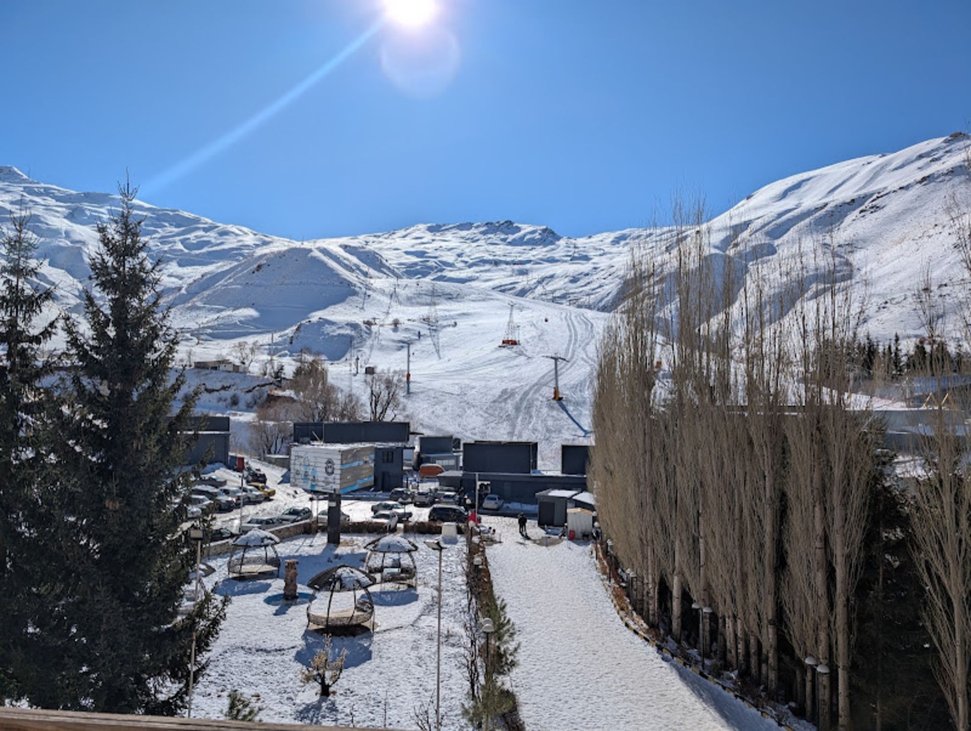 The snowy nature of the seventh station in the resort cable car
