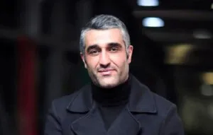 Pejman Jamshidi's winding path in cinema; From the carpet to the throne (portrait of an actor)