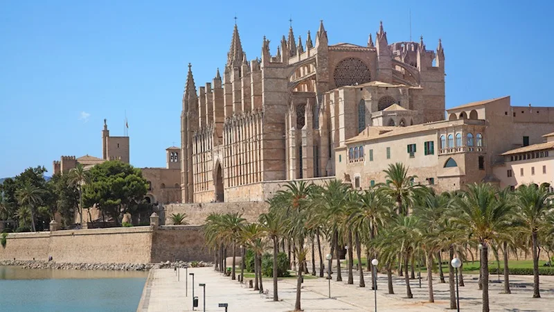 Touristic cities of Spain