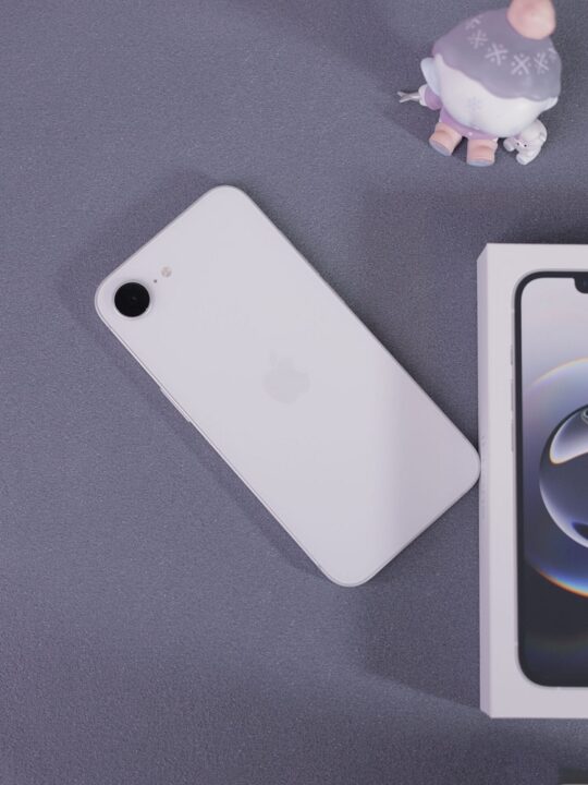 Even a Xiaomi phone offers a smoother display than the upcoming iPhone 17e1 Even a $70 Xiaomi phone has a smoother display than the upcoming iPhone 17e - DigiNews