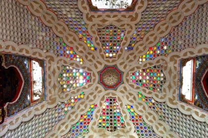 Colorful ceiling decorations in the Semadzano Castle