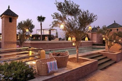 Elfan Hotel Pool and Pool