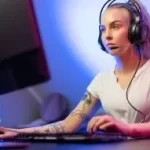59 % of female gamers hide their gender in online games