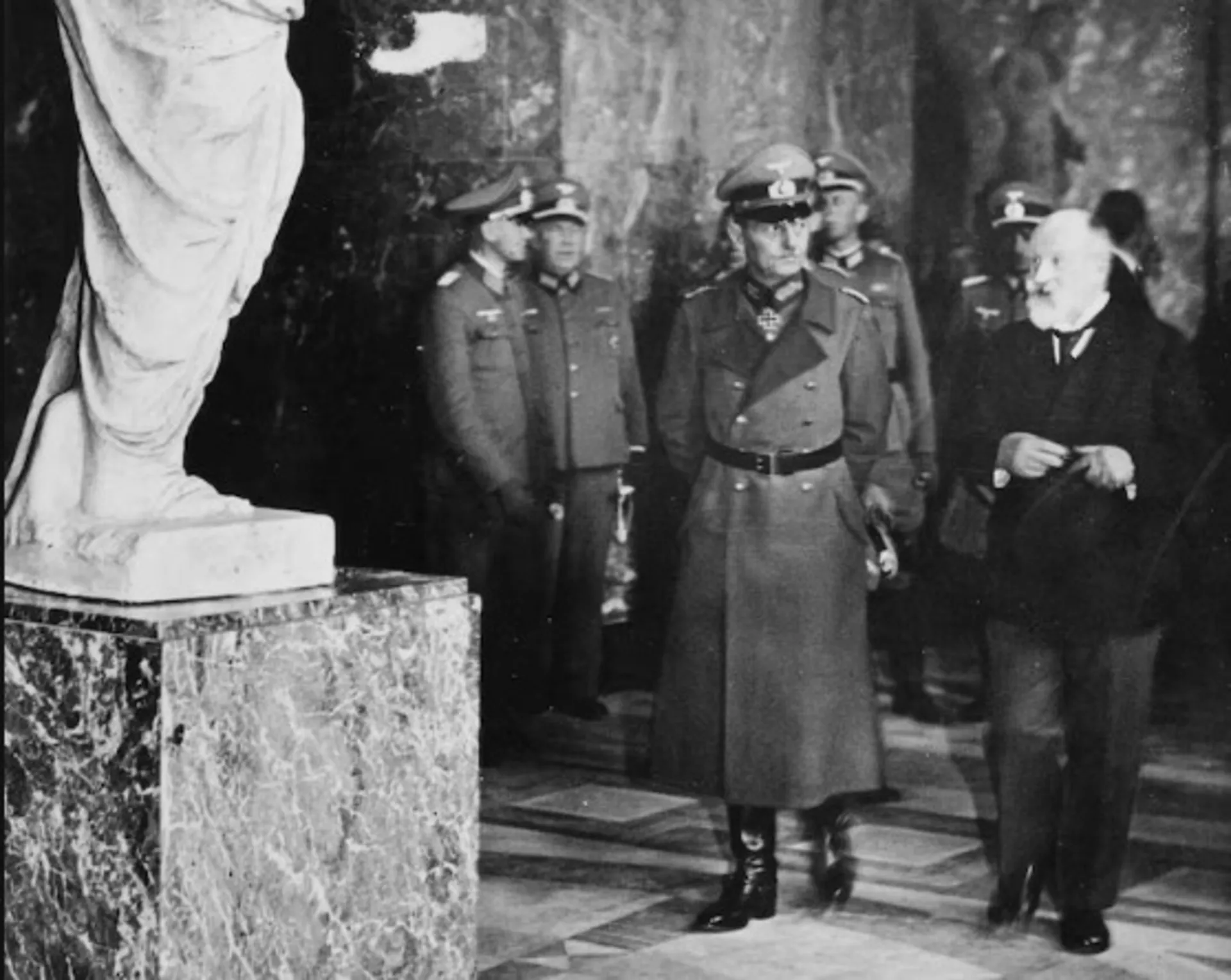 The presence of the Nazis in the Louvre Museum