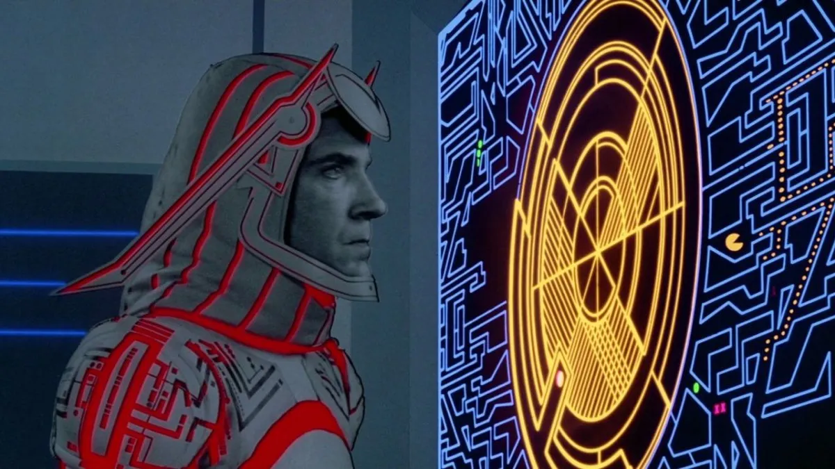 David Warner as Dillinger