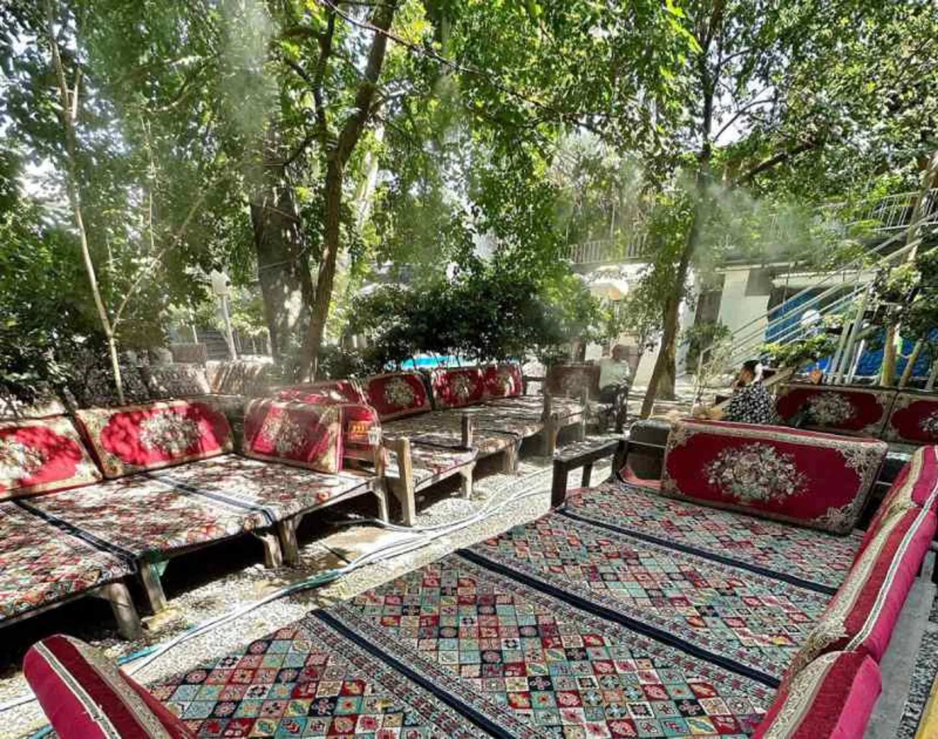 The open space of Abdul Razzaq Farahzad restaurant
