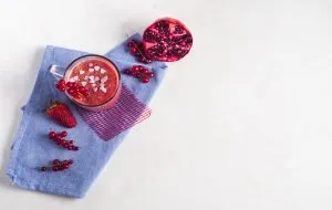 How to prepare pomegranate tea, a drink for cold winter nights