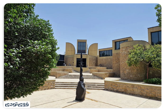 Access routes to Tehran Museum of Contemporary Art