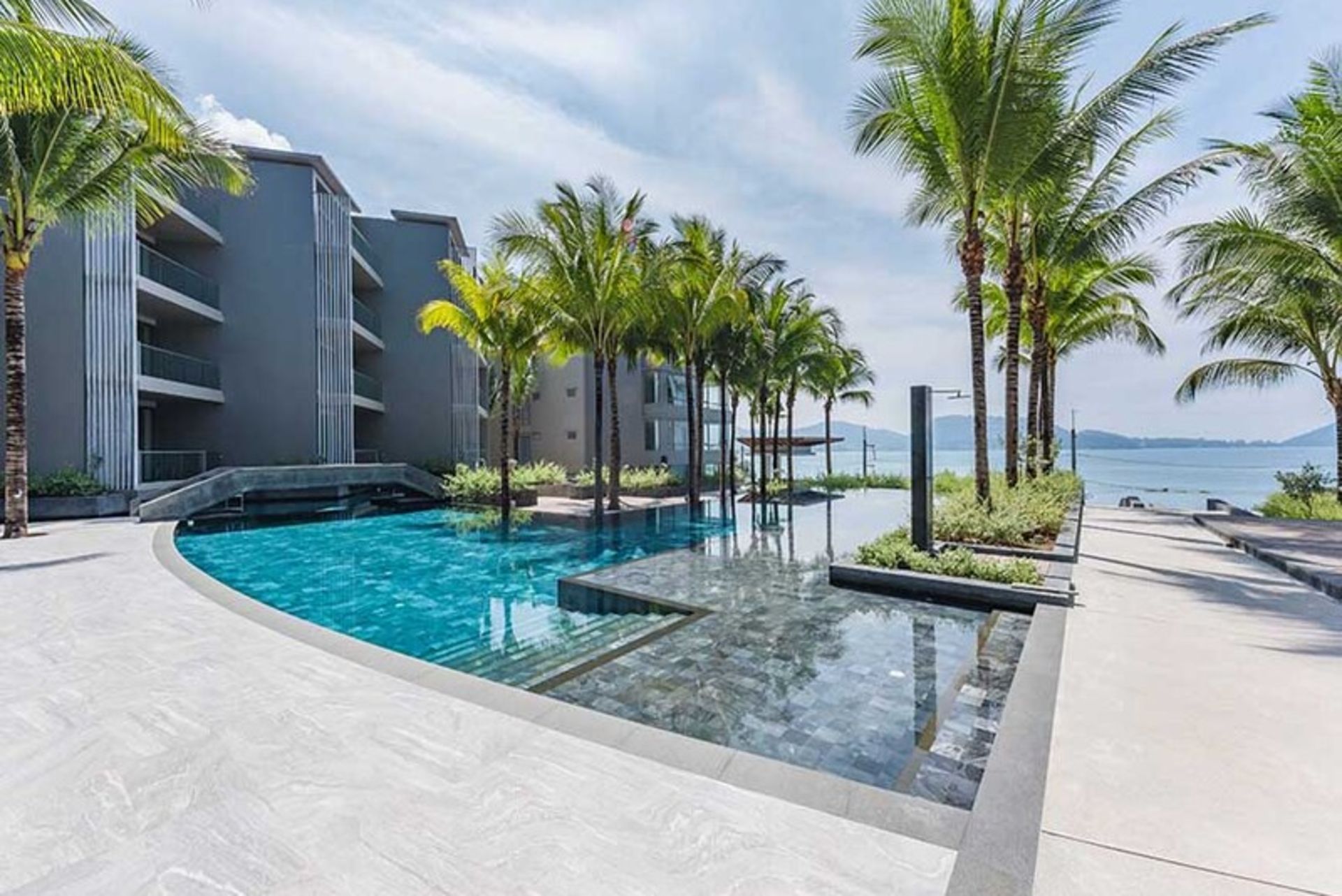 The outdoor pool of Ocean Front Beach Resort and Spa Hotel  