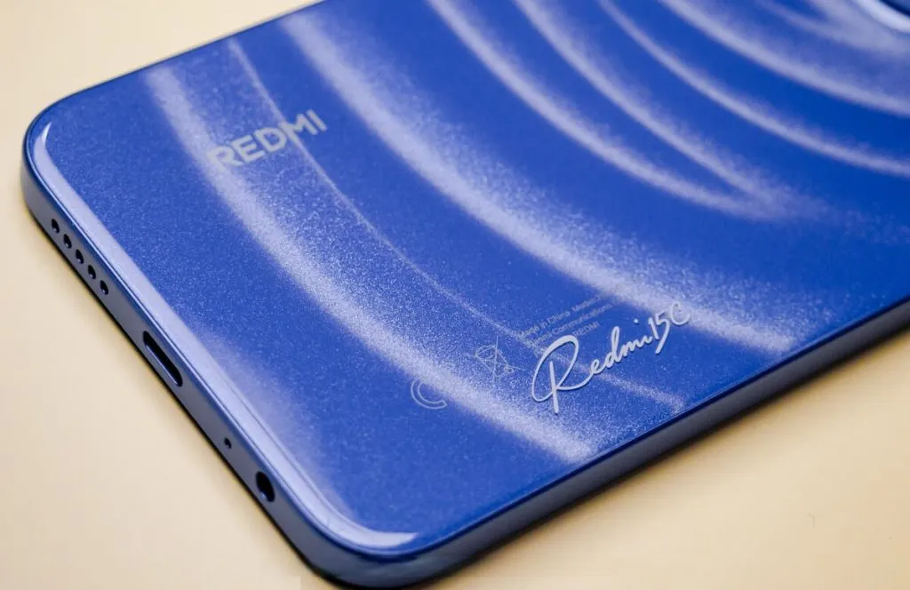 Redmi 15C phone design