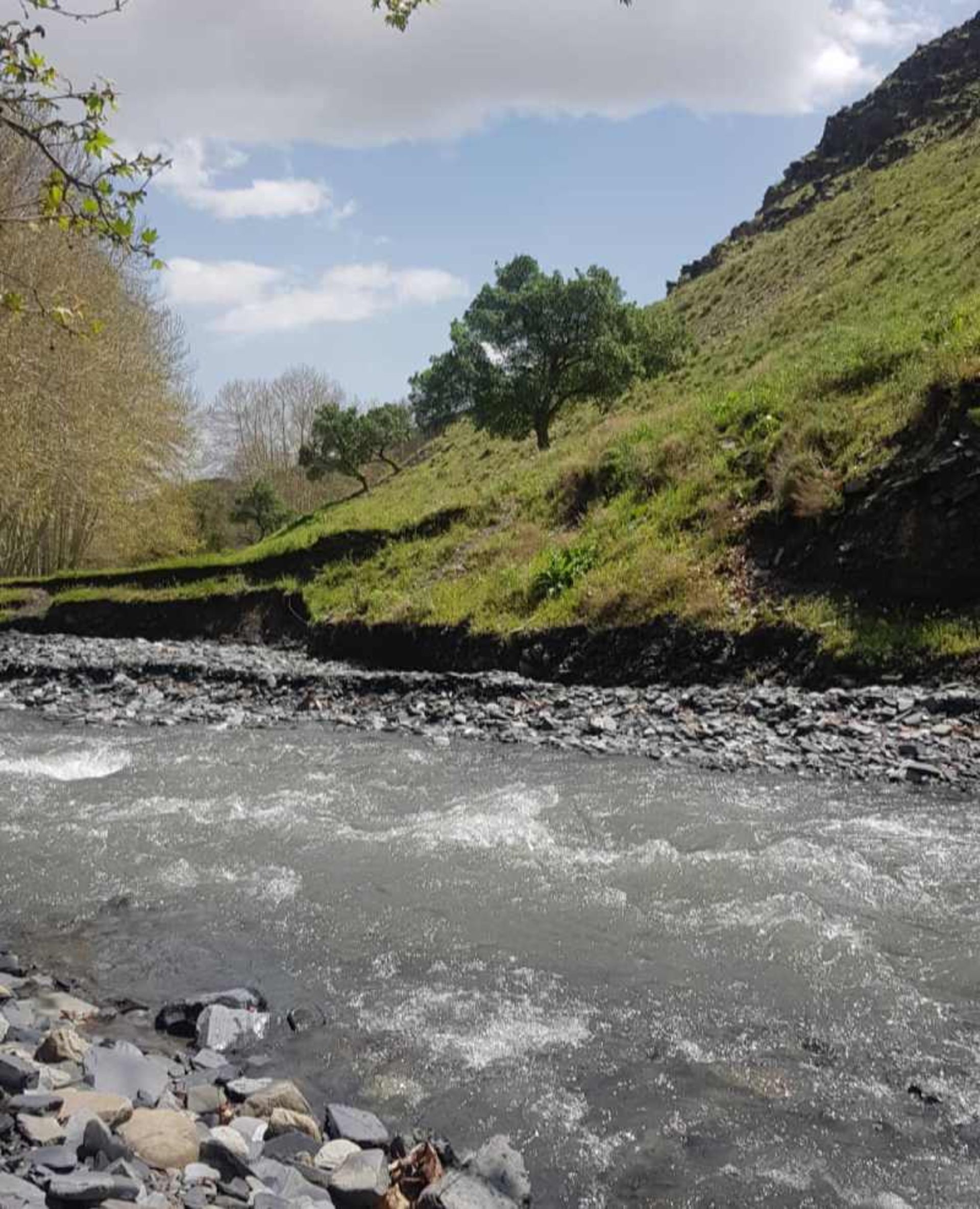 Sarbarj village river