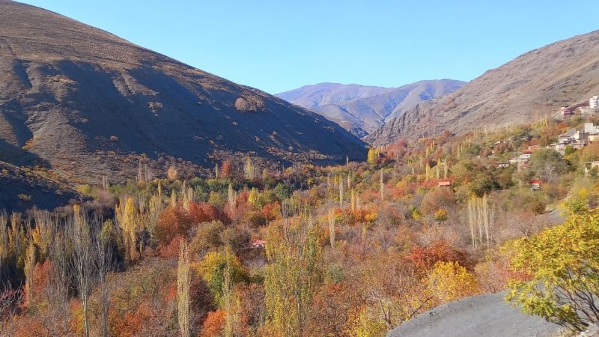 Autumn nature of Dehbar village