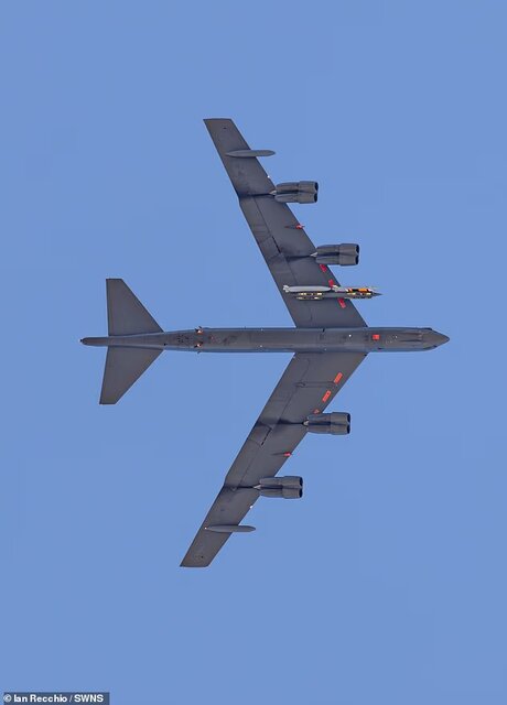 America's new deadly nuclear missile spotted on a secret test flight