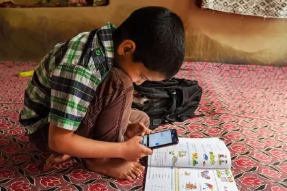 The impact of artificial intelligence on poverty